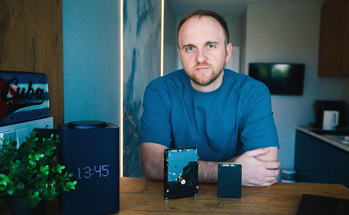 Как руководитель случайно нажал кнопку и уничтожил жесткие диски на сумму в 120 000 рублей