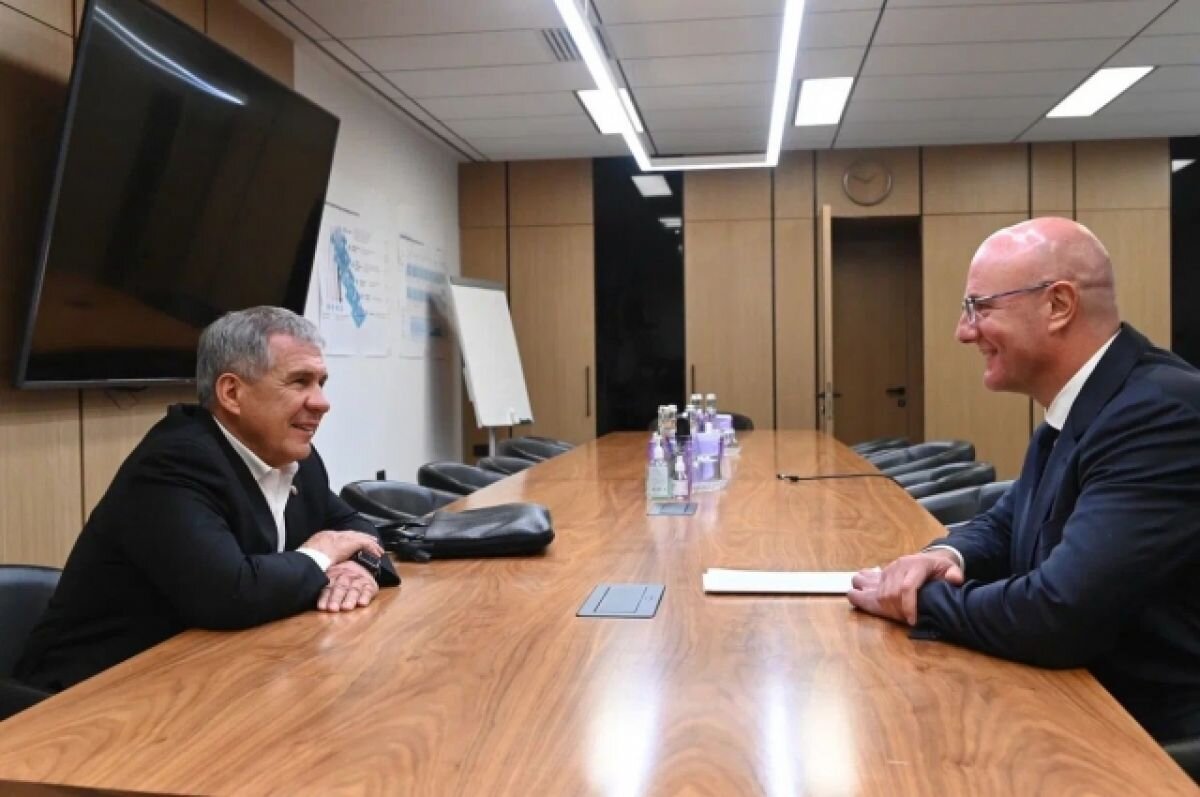    Рустам Минниханов обсудил проекты РТ на встрече с Дмитрием Чернышенко