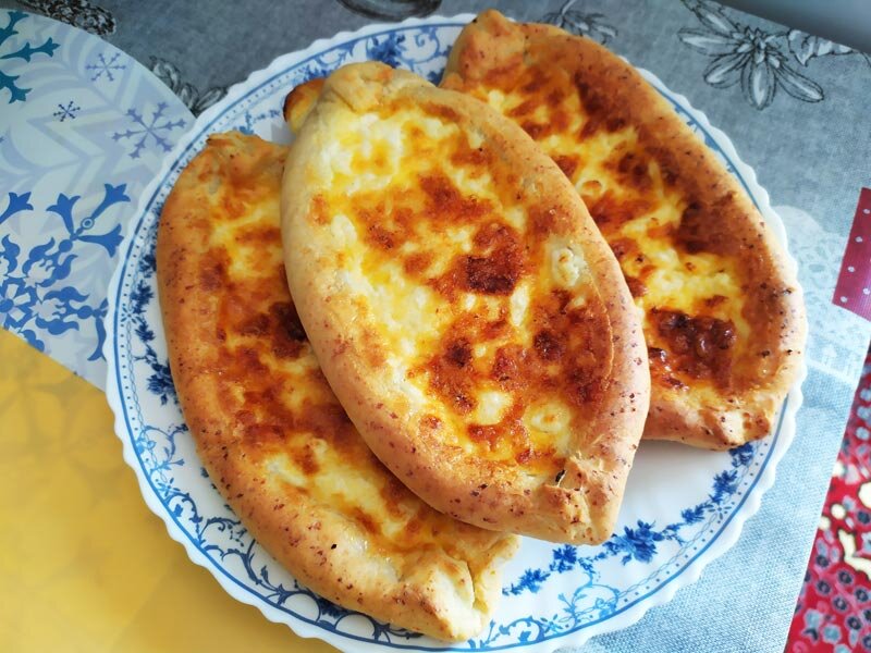 хачапури без дрожжей. рецепт хачапури без яиц. геншин хачапури хачапури. хачапури по аджарски 350 г. пиросмани хачапури.