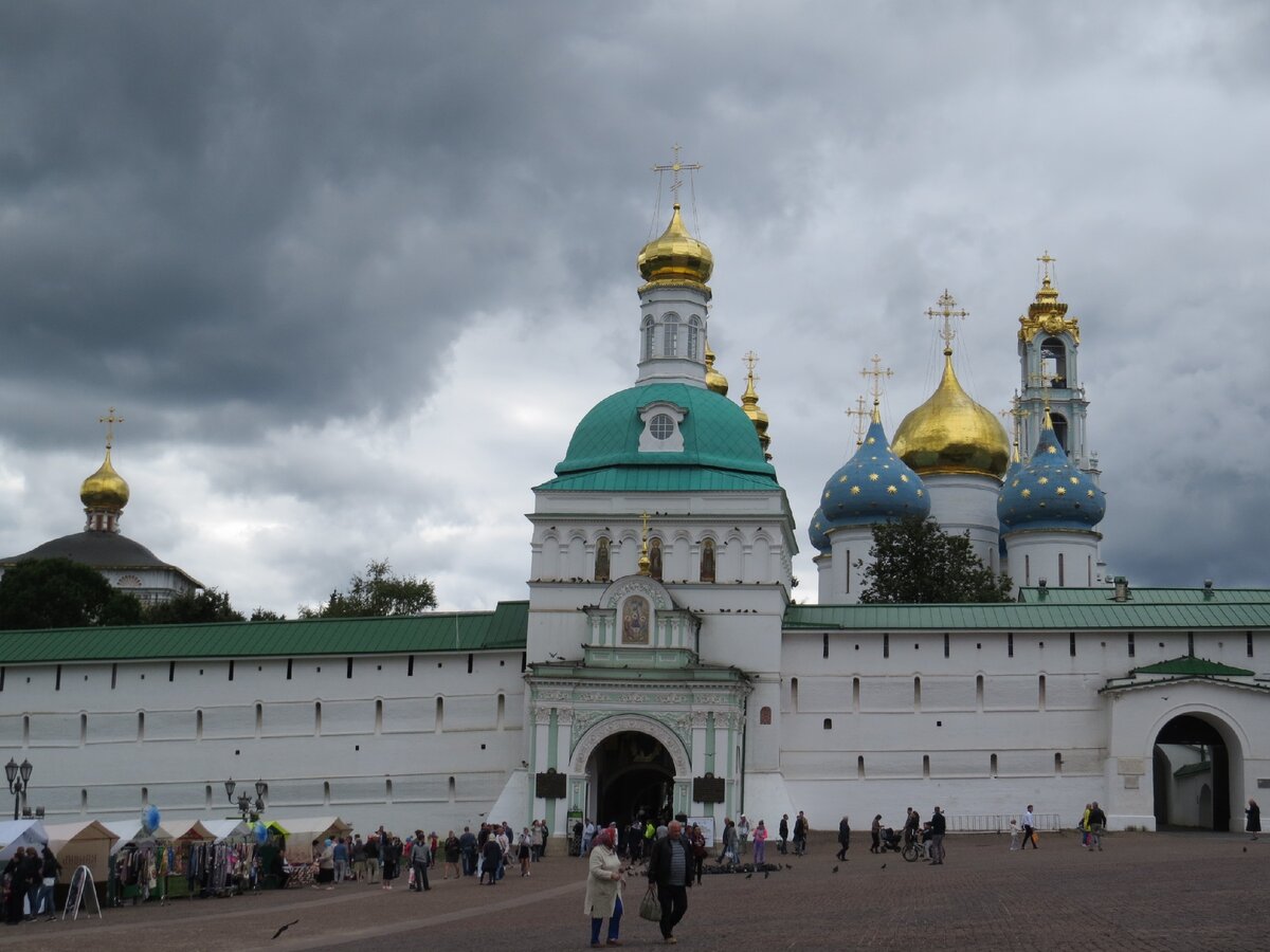 Троице Сергиева Лавра главный монастырь