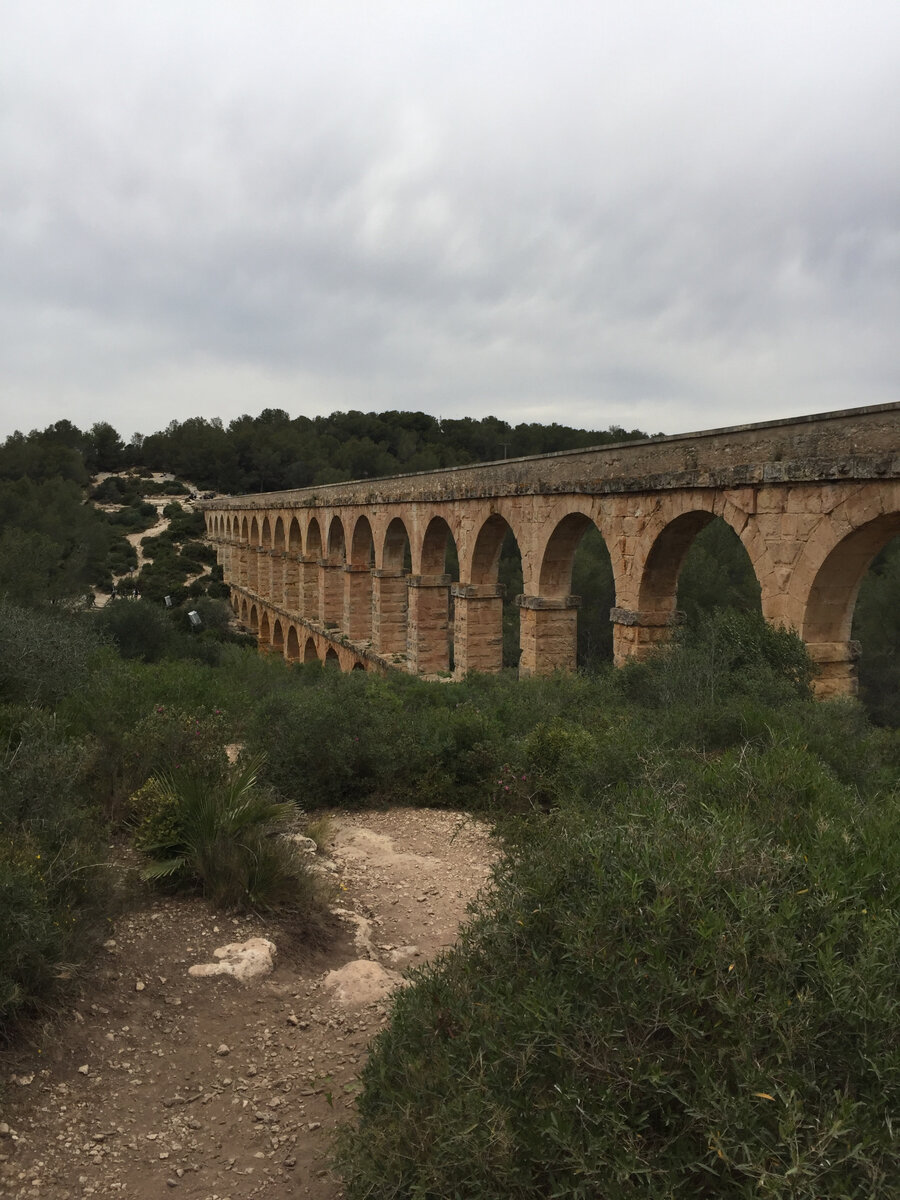 Акведук Parc del Pont del Diable