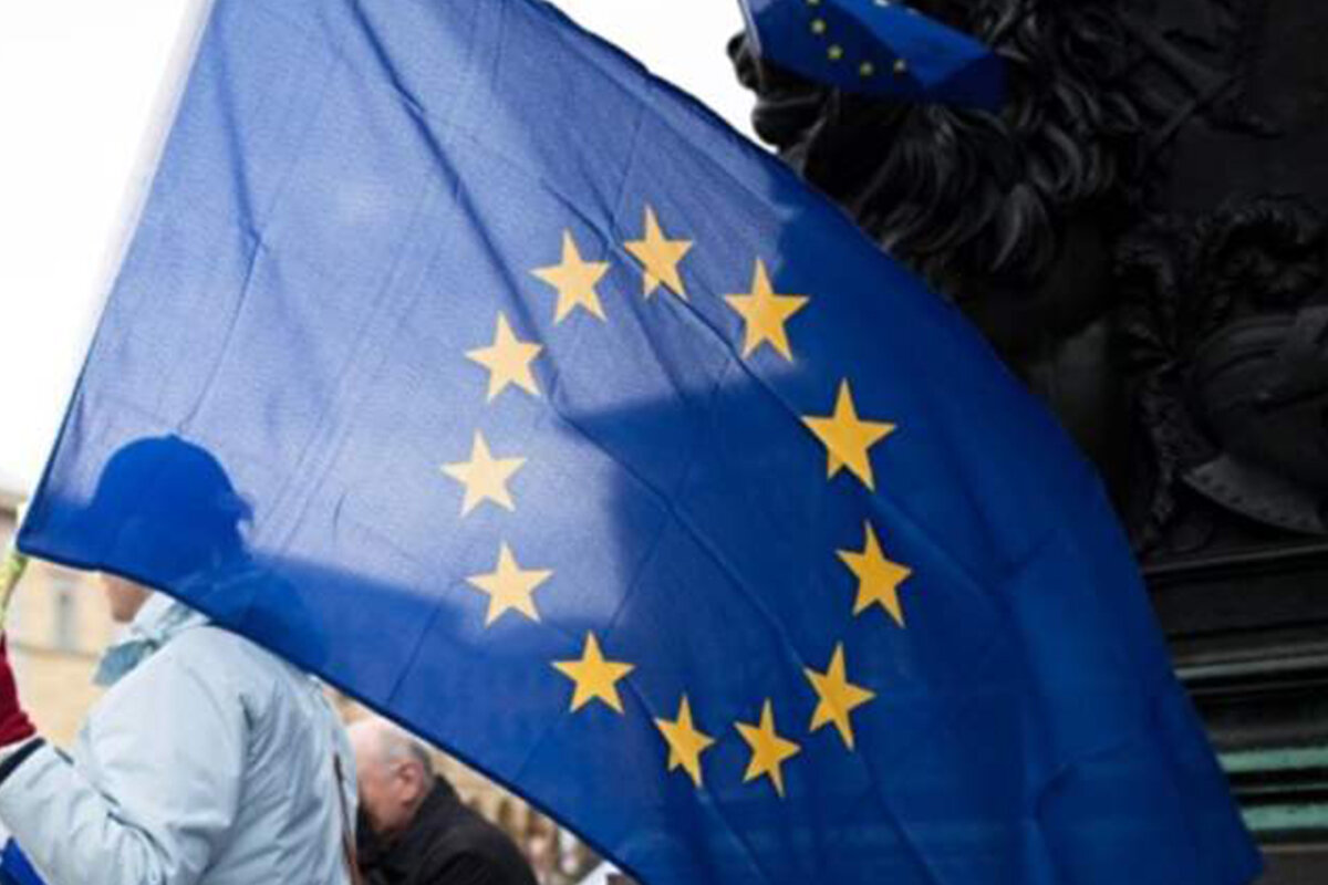 Протест против закрытия границ между Францией и Германией в день Европы 