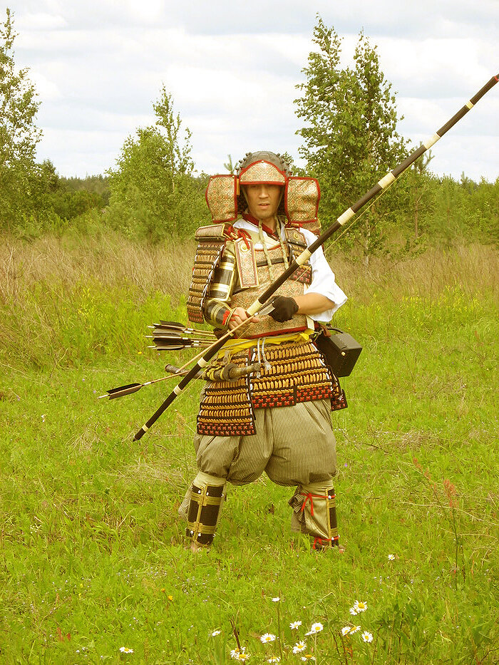 Лучник с длинным японским луком. Реставрация.