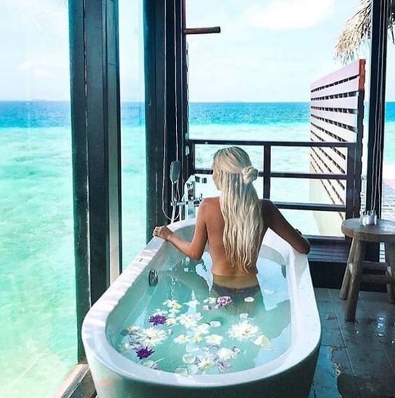 Купание в роскоши. Фото из Яндекс картинок