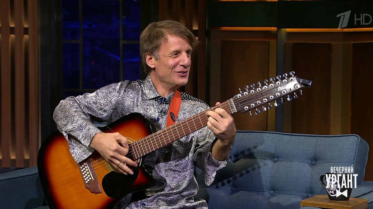 Поговори ка, ты со мной подруга, восемнадцатиструнная...Фото Яндекс.Картинки.