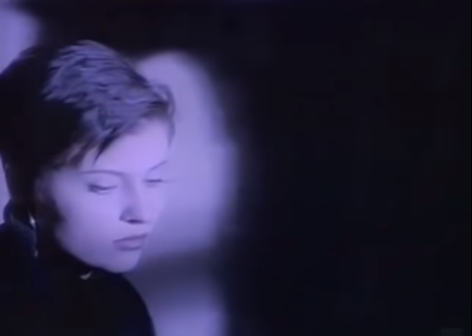 Кадр из клипа "Мальчик мой". Светлана Владимирская