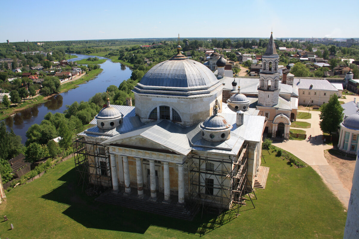 Борисоглебский монастырь, вид с колокольни.