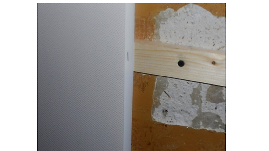                        Крепление обрешётки саморезами к стене