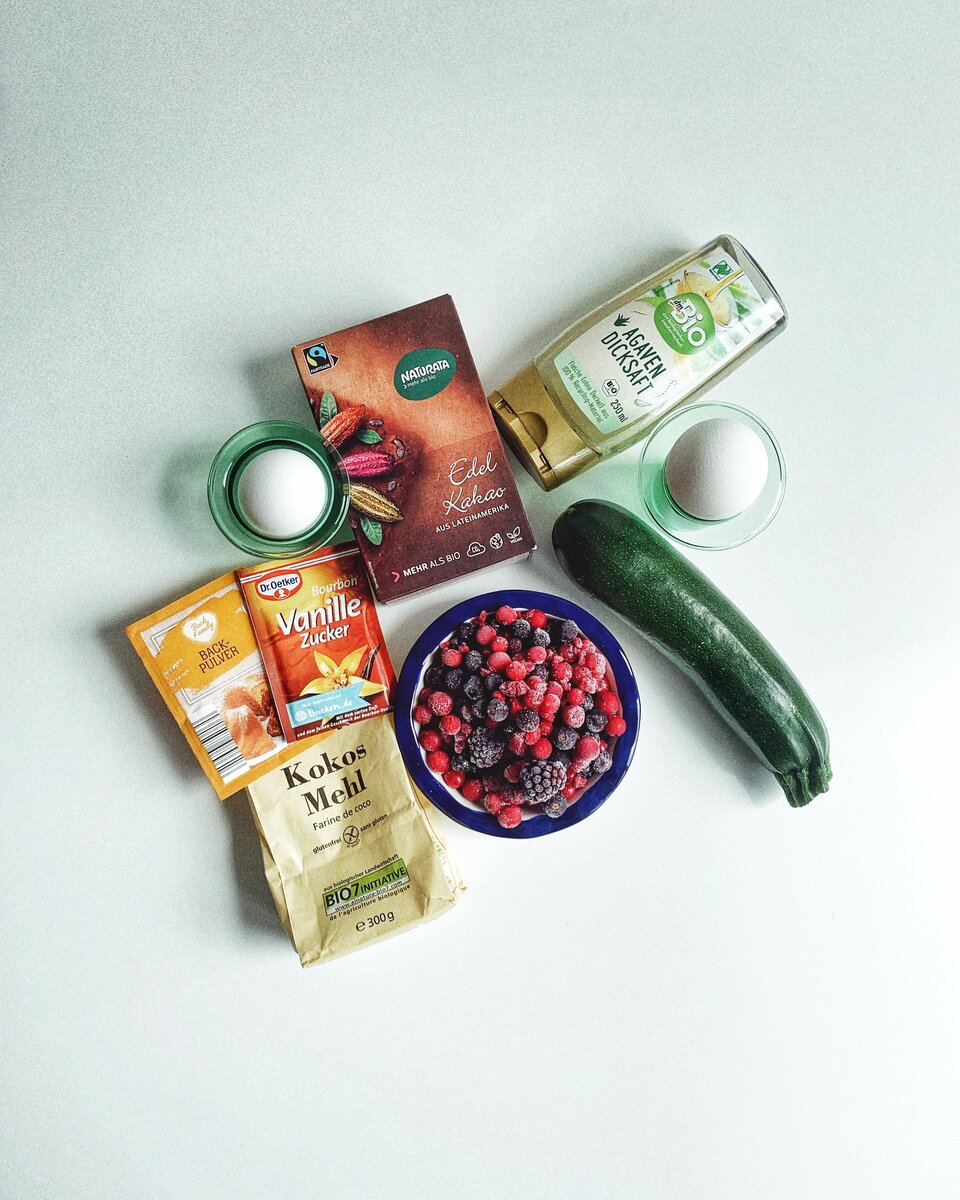 Ингредиенты для приготовления кексов.