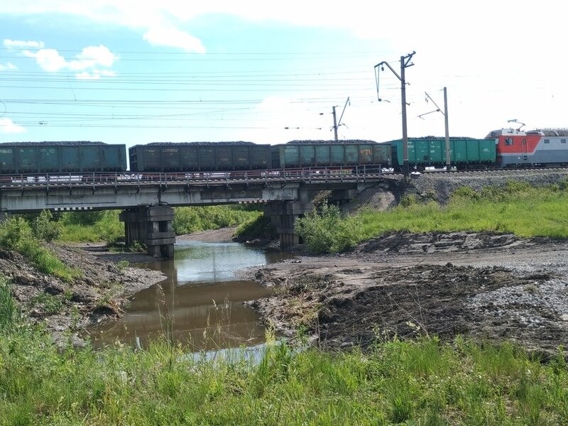 Река в г Осинники Кемеровской области