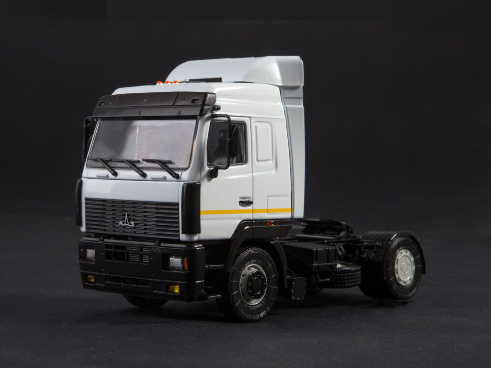 Модель МАЗ-5440 в масштабе 1:43 от  «Автоистории»