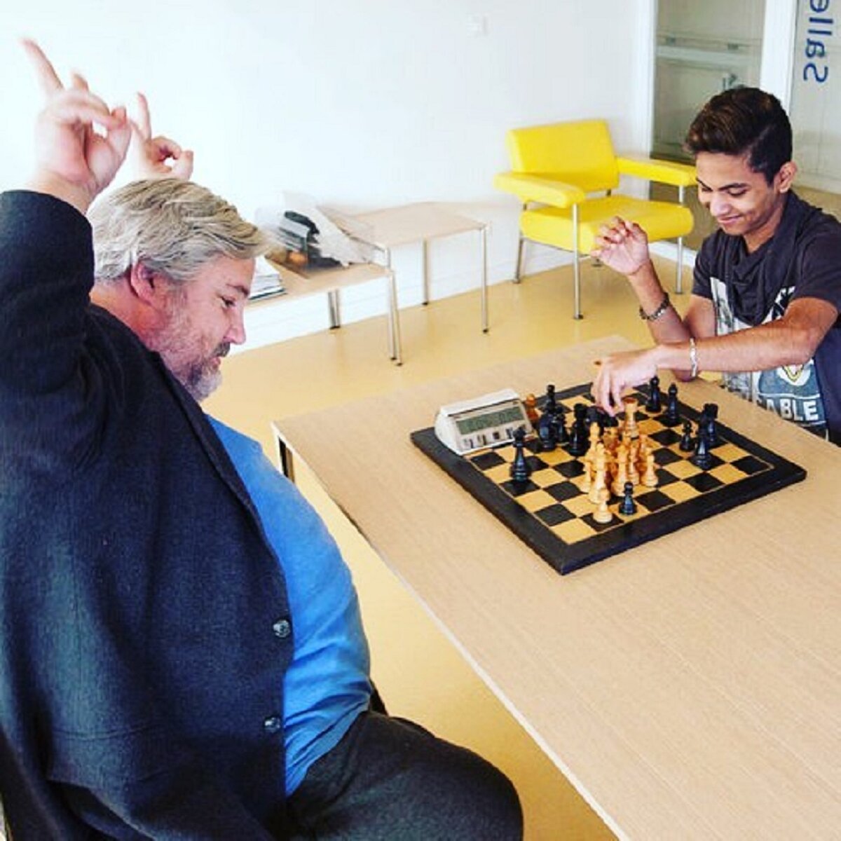 фахим мохаммед. мухаммад шахматист. мухаммад шахматист. мухаммад шахматист. чемпион франции шахматист фахим.