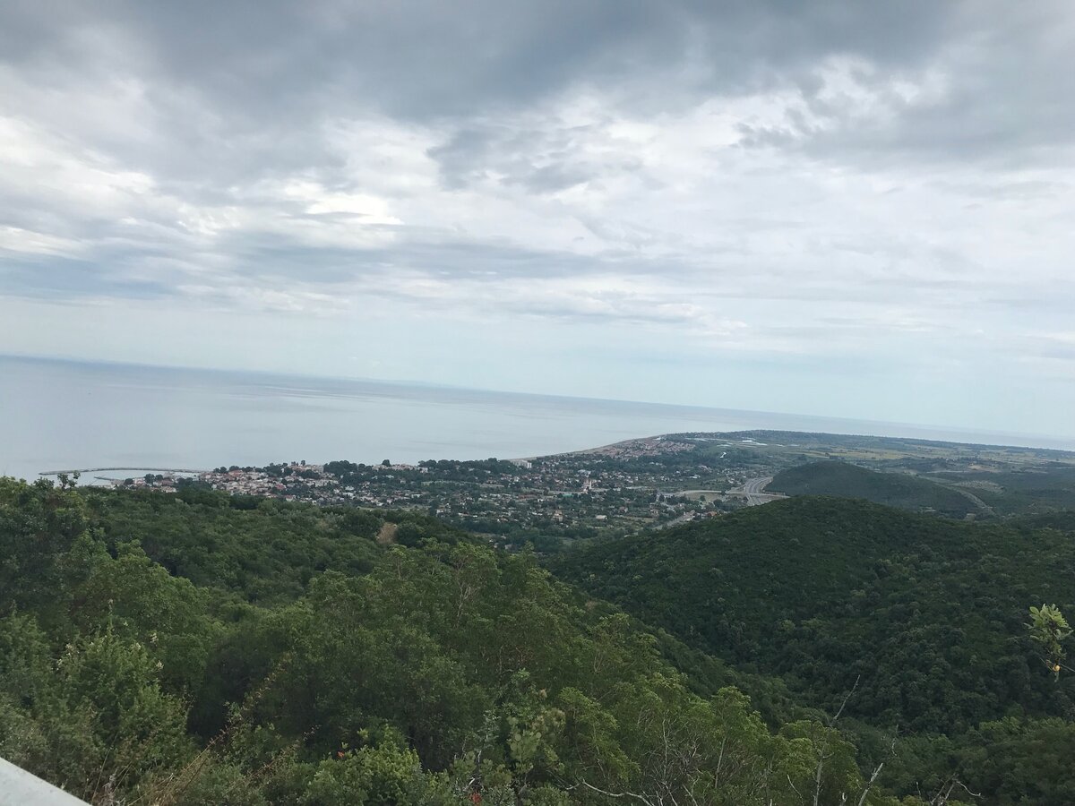 Вид с обзорной Пантелимон.