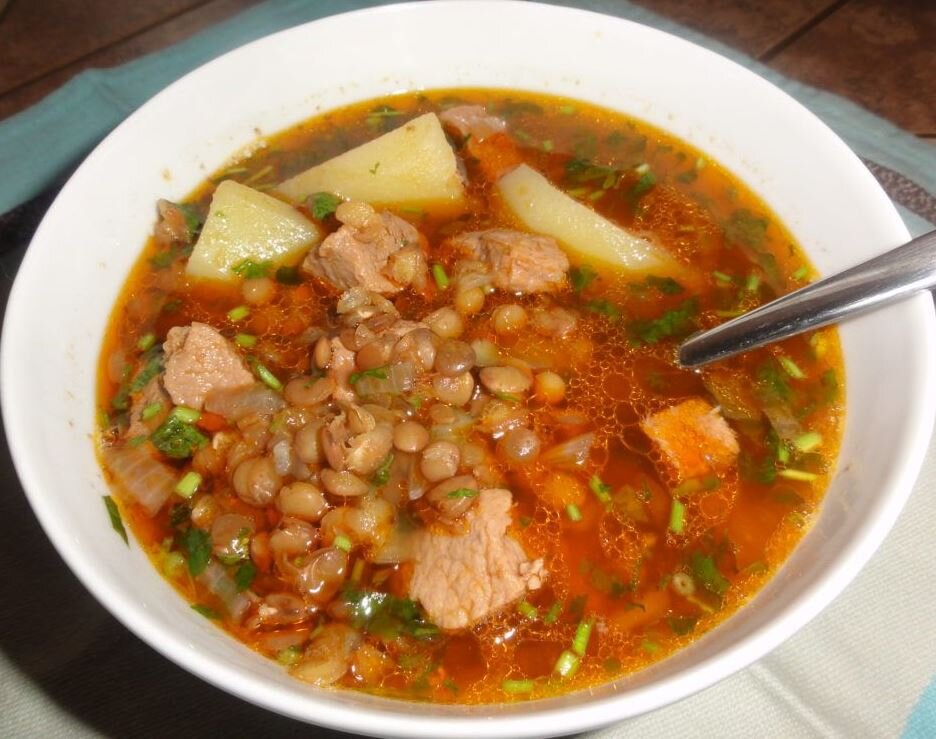 Чечевичный суп с мясом