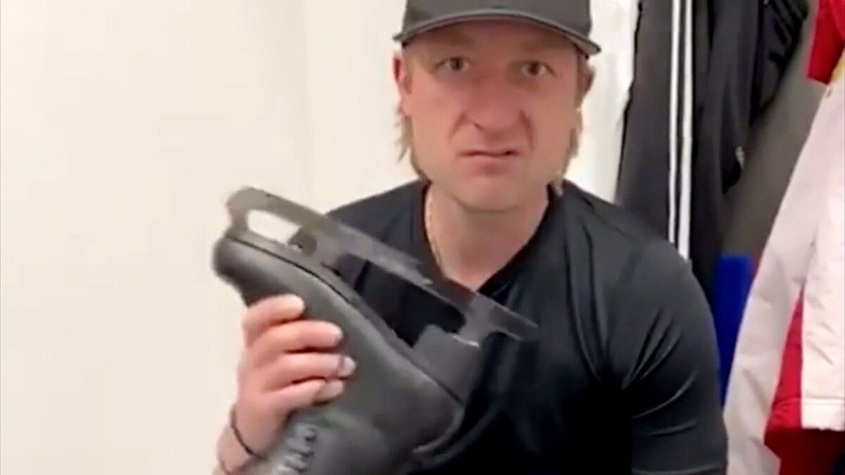 Опять телефонные хулиганы названивают