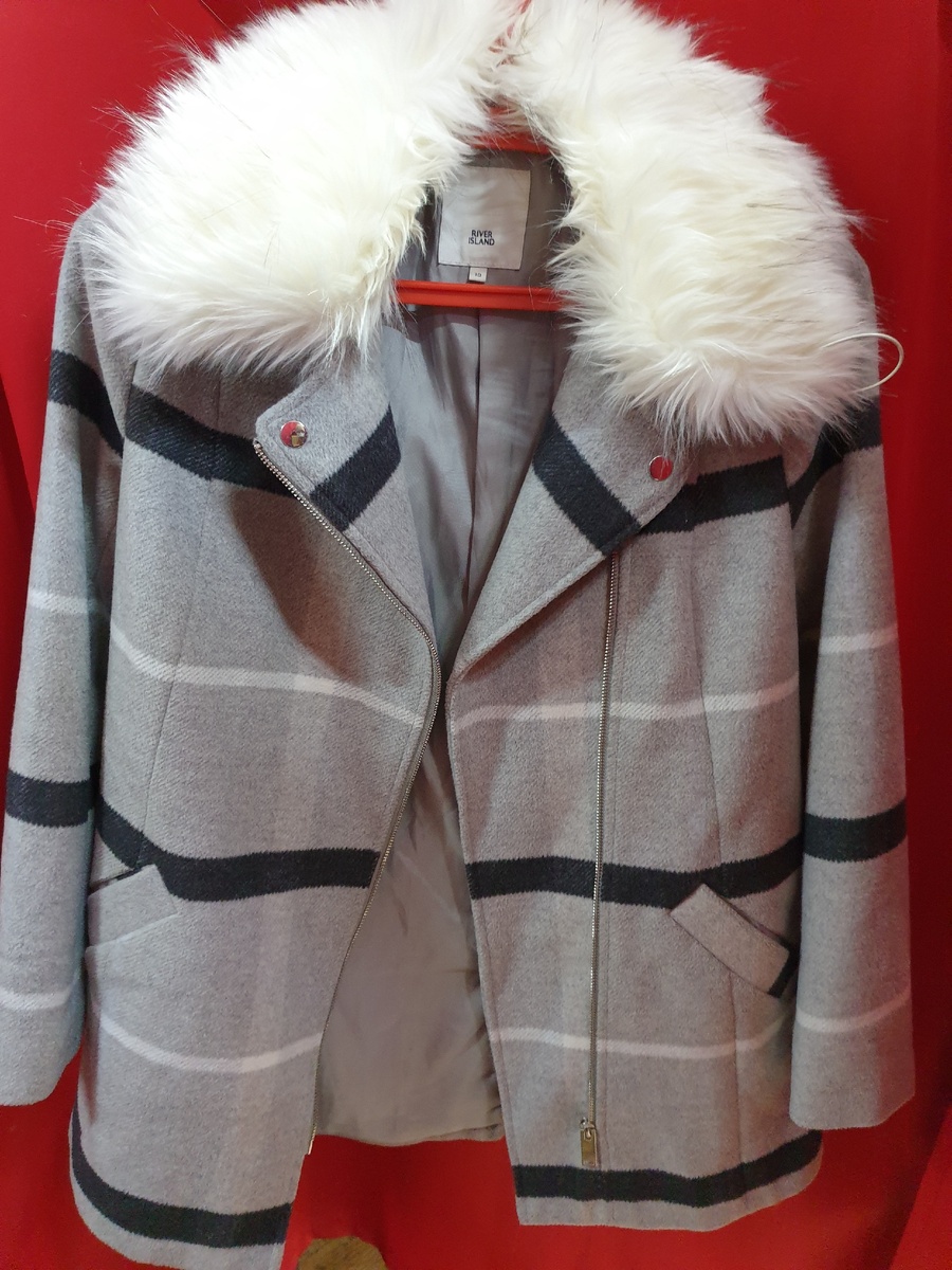 Новое пальто RIVER ISLAND