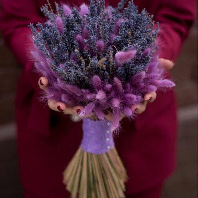 Букет из лаванды и лагуруса