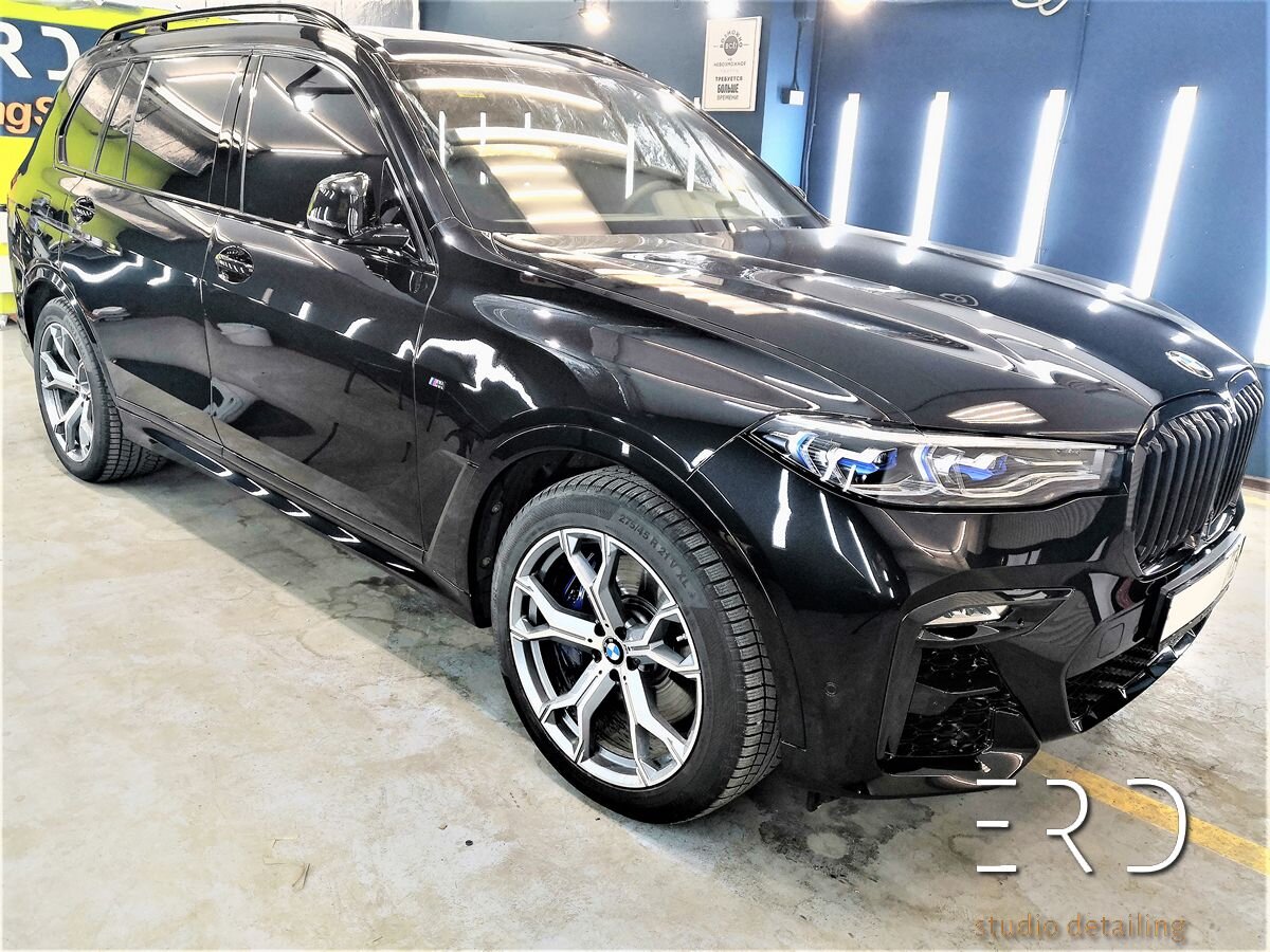 Керамическое покрытие на автомобиле. Фото собственность автора.