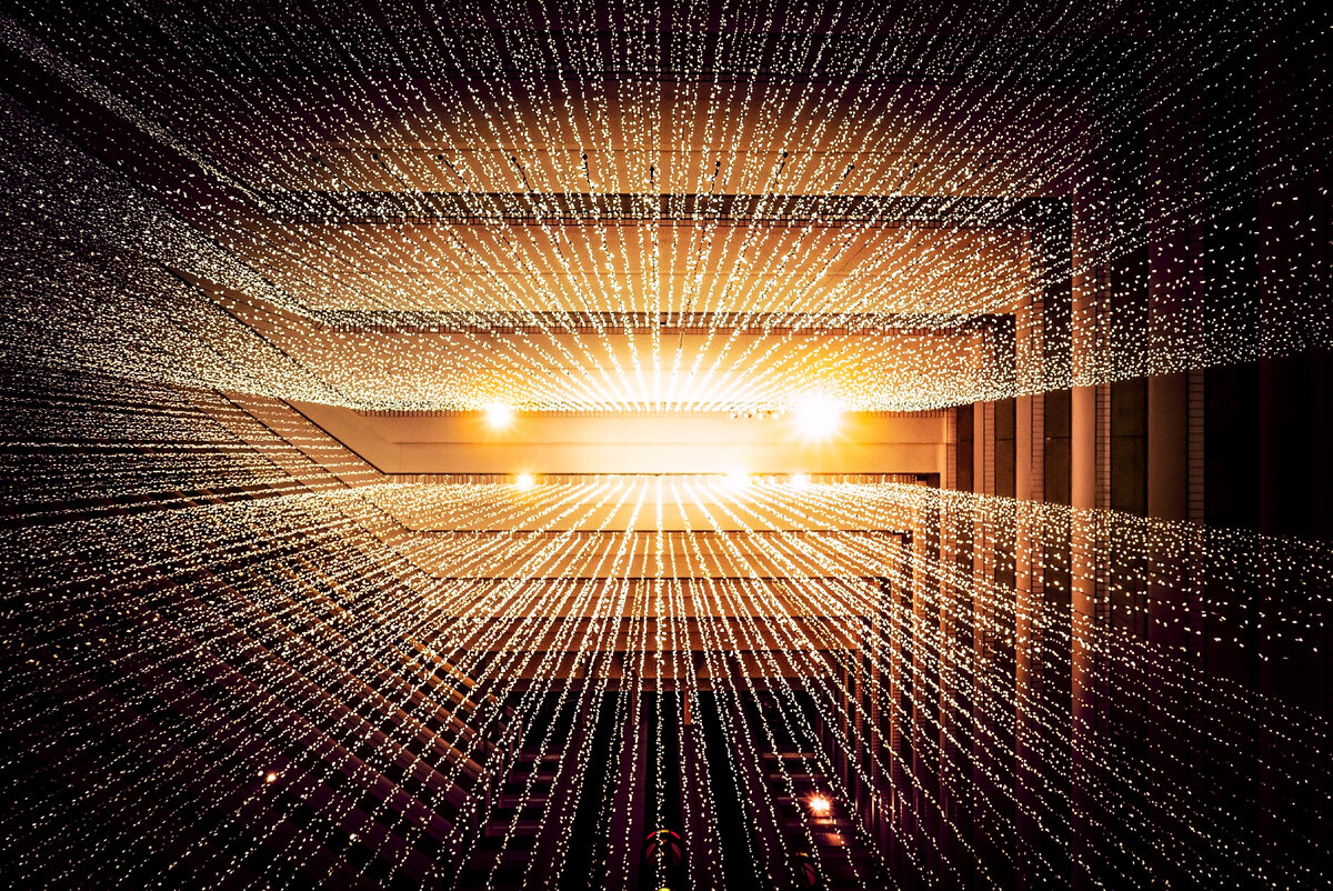 Трансформационные игры (источник - Photo by Joshua Sortino on Unsplash)