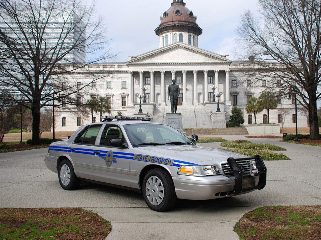 Легенда американской полиции. Ford Crown Victoria. | Dan Motorsports | Дзен