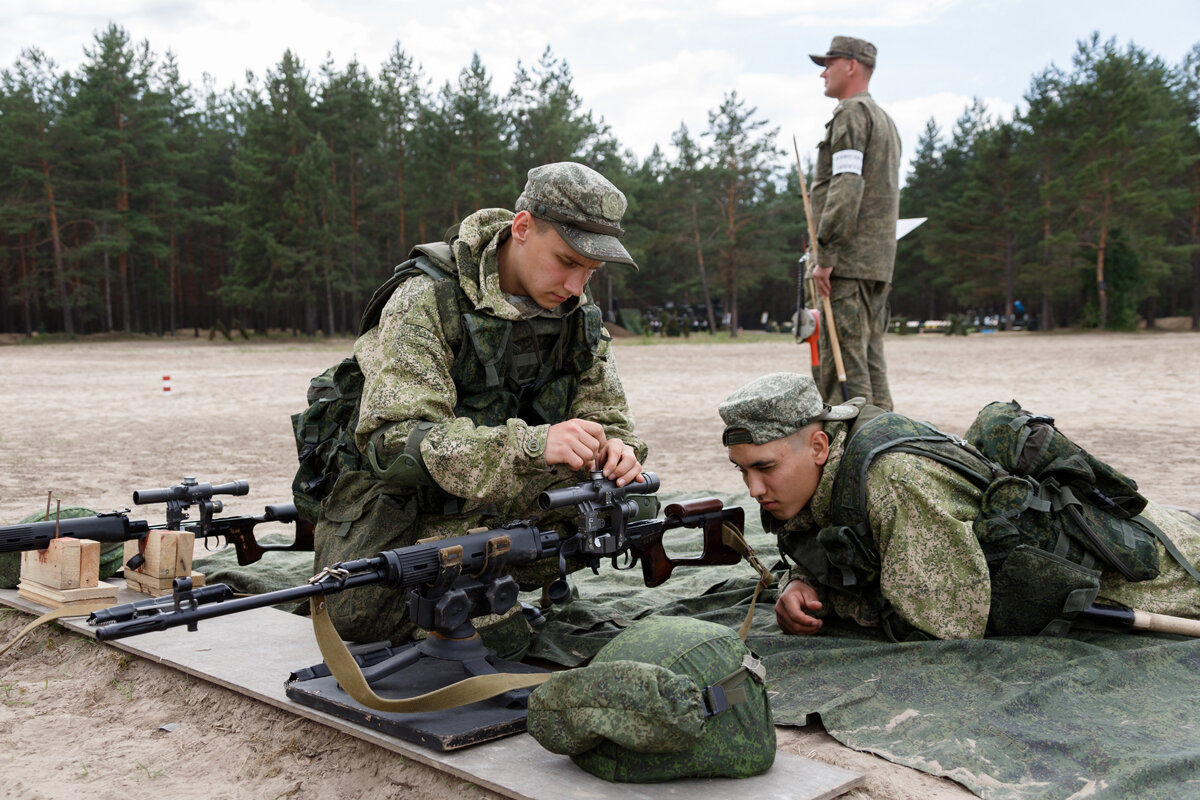 Способ военных. Военная подготовка. Боевая подготовка. Военная подготовка солдат. Боевая подготовка военнослужащих.