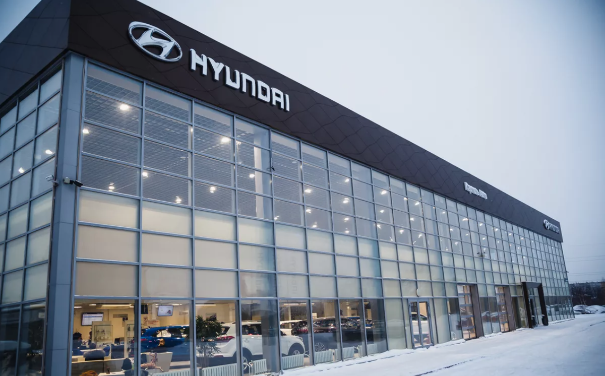 Дилер hyundai. Дилерский центр Хендай Киа Эдуард. Дилерский центр Hyundai Кемерово. Дилерский центр Хендай в Москве 27 км МКАД. Дилерский центр Хендэ Авторусь.