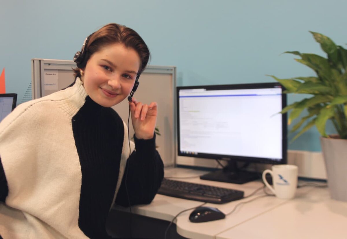 Саша: «В первую очередь здесь можно научиться навыку дипломатии: находить способы договориться с клиентом, при необходимости успокоить, решить вопрос»