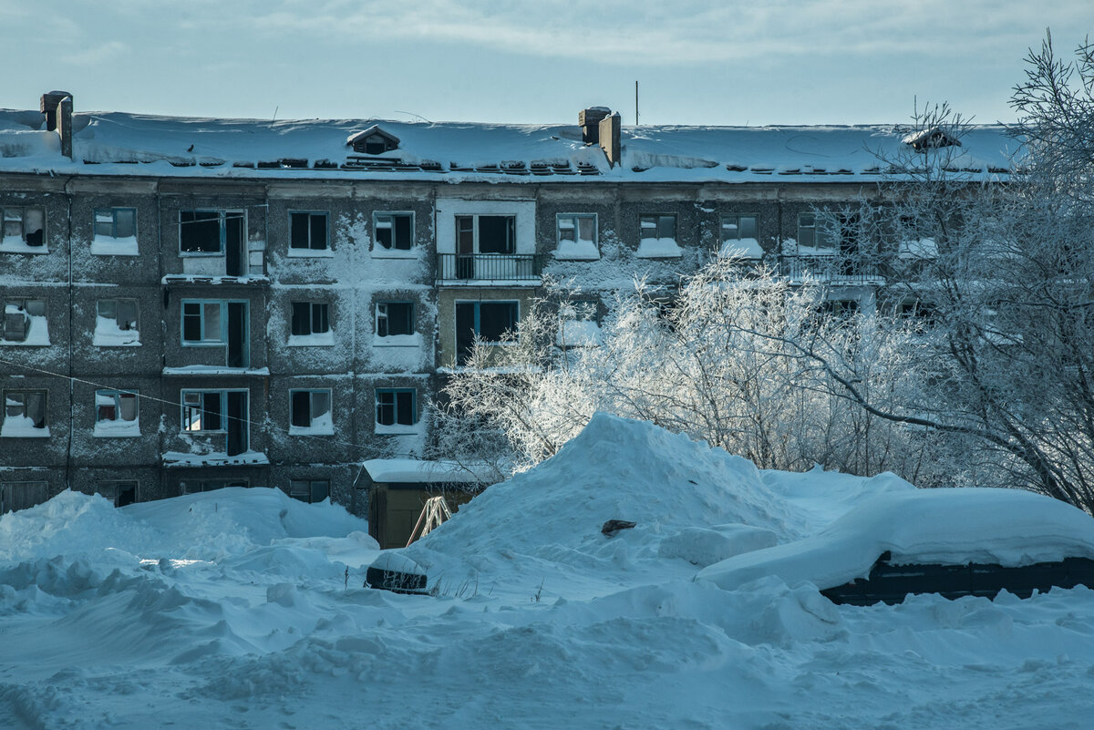 Коммунизм в Воркуте? Спросил водит, как здесь с угонами? Никак - их тут  нет, некуда ехать. А преступность? Её тоже нет. | IvanDementievskiy . | Дзен