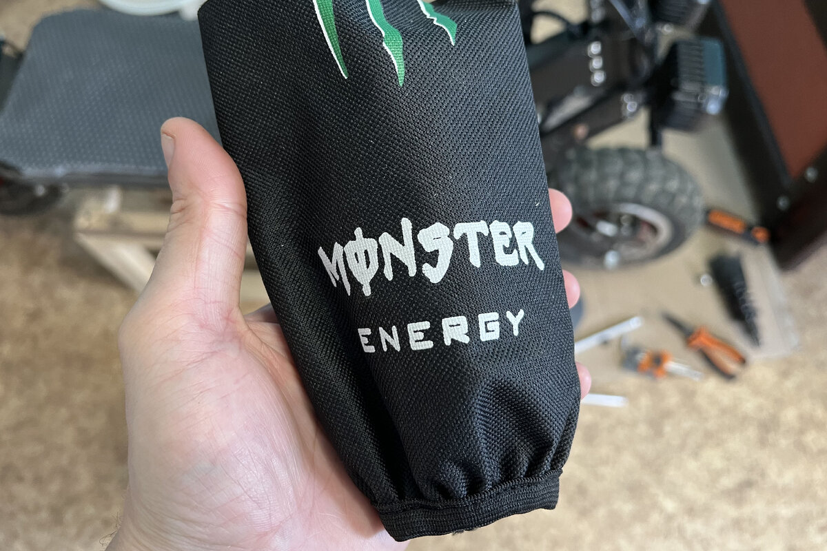 Прорезиненная ткань изнутри.