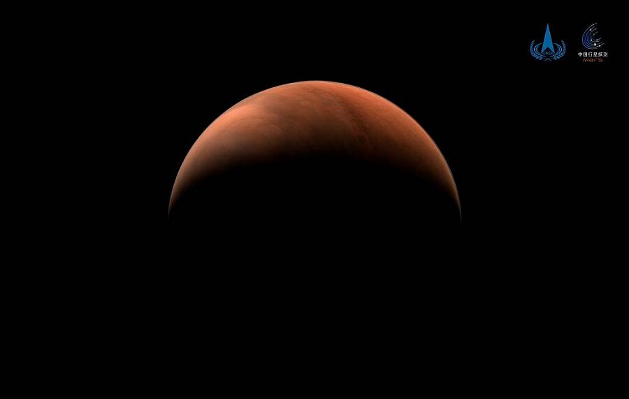 Фото Марса китайским зондом "Тяньвэнь-1" фото CNSA