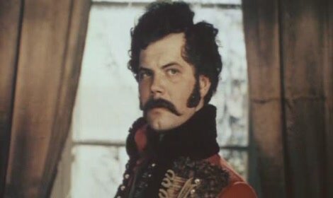 : https://www.kino-teatr.ru/kino/movie/sov/8089/foto/i3/19168/