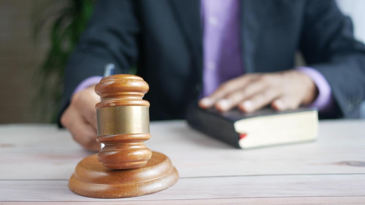    Судейский молоток:pexels.com