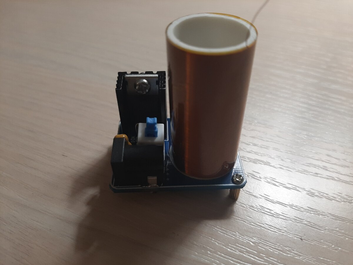 Катушка тесла ( качер бровина)