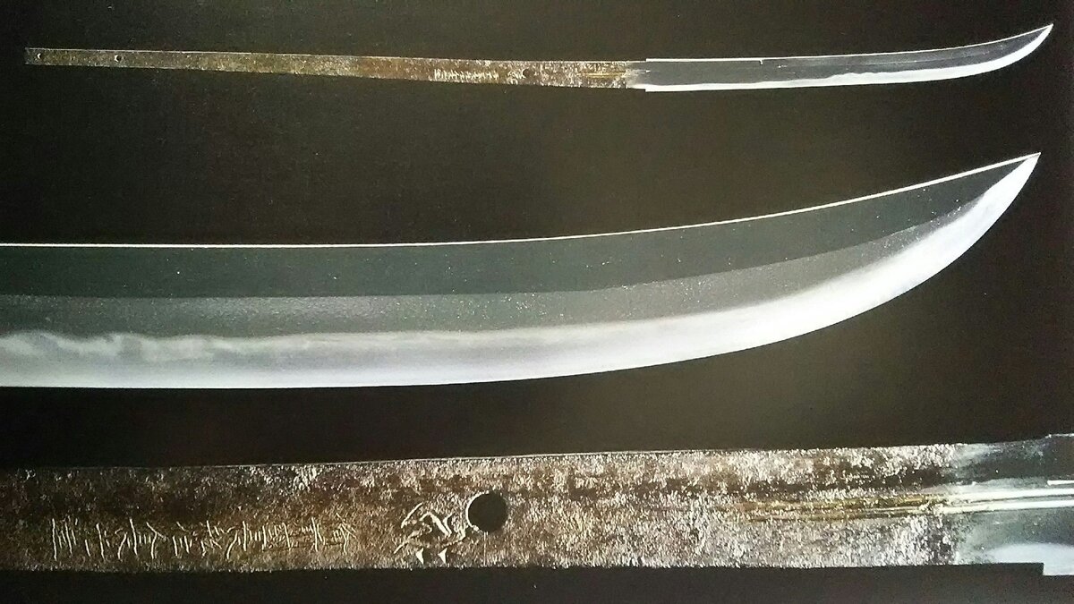 Вообщем... тут это... нагинату периода Камакура подвезли, говорят, что идиот, цитируемый мной под предыдущим фото сильно не в себе был...