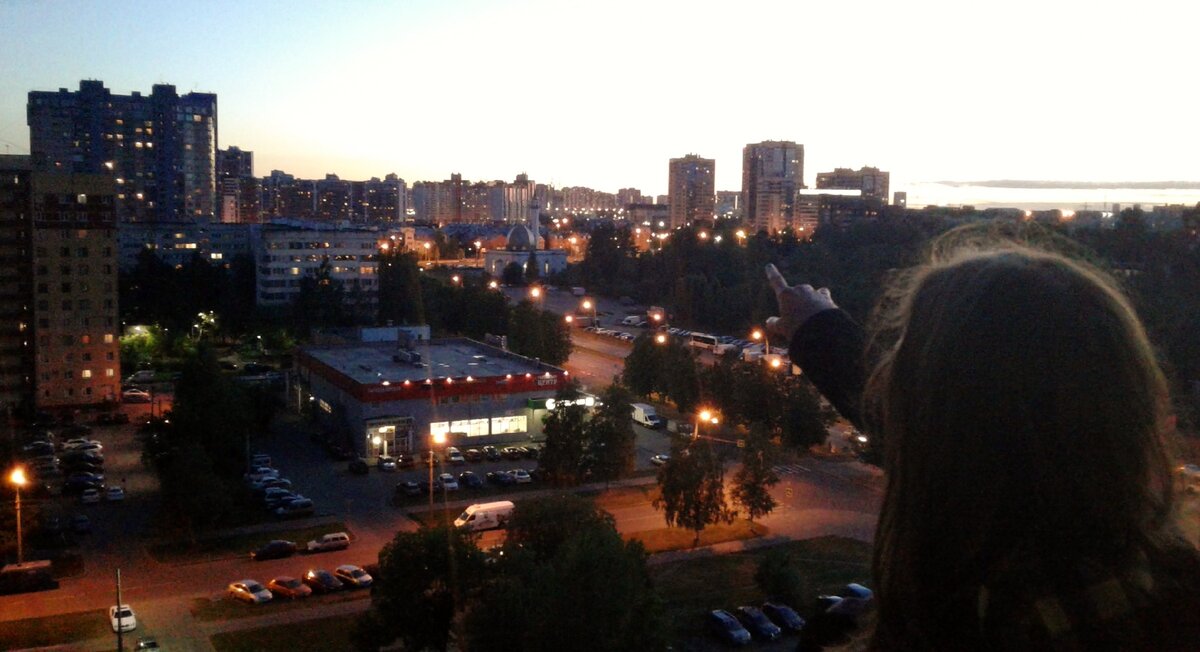 Это я указываю путь своей жизни - непонятно, куда))