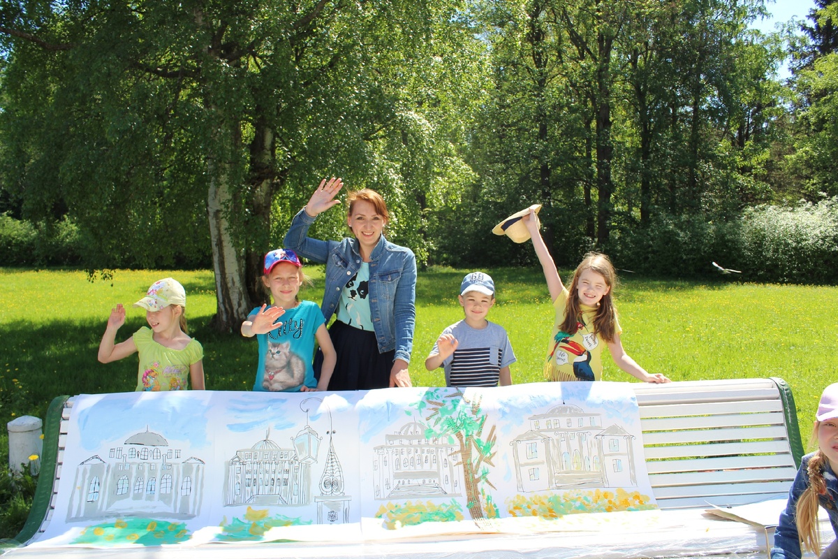 Фото из летнего лагеря. Проводим летние пленэры на Елагином острове в Санкт-Петербурге