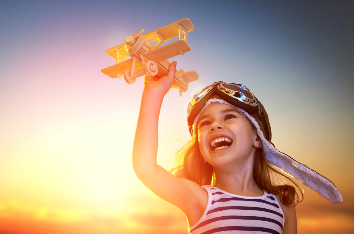 Телевизор tcl 65dp600 64. Девочка на природе. Мечта картинки. Телевизор tcl 50dp600 49. Мечтатель.