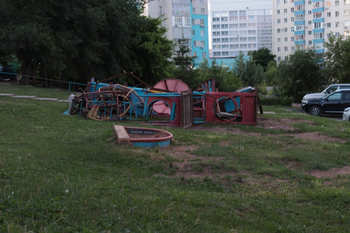 Как-будто было нашествие варваров...