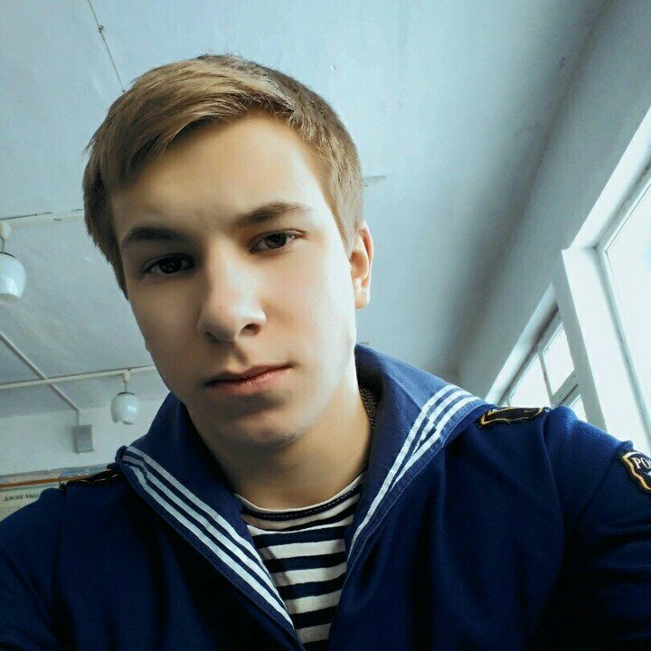 Виталий Угольников до  бодибилдинга.