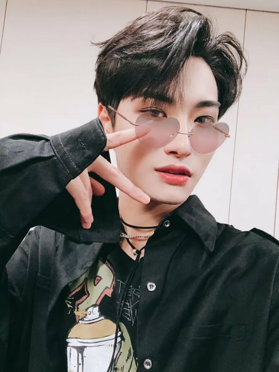 Пак Сонхва группа ATEEZ