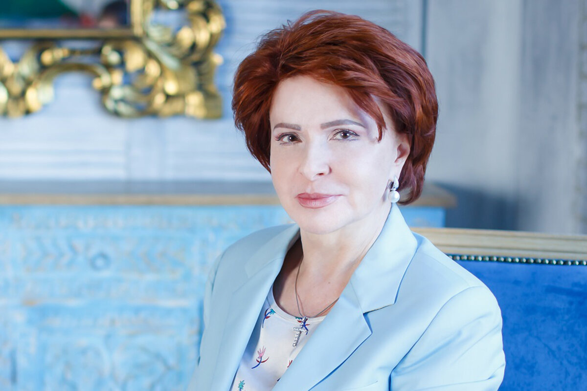 Нина Креславская