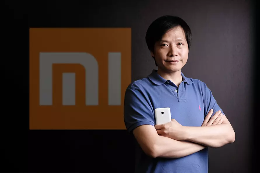 Владелец сяоми. Основатель Сяоми. Директор Xiaomi. Разработчики ксяоми люди. Как выглядит создатель Сяоми
