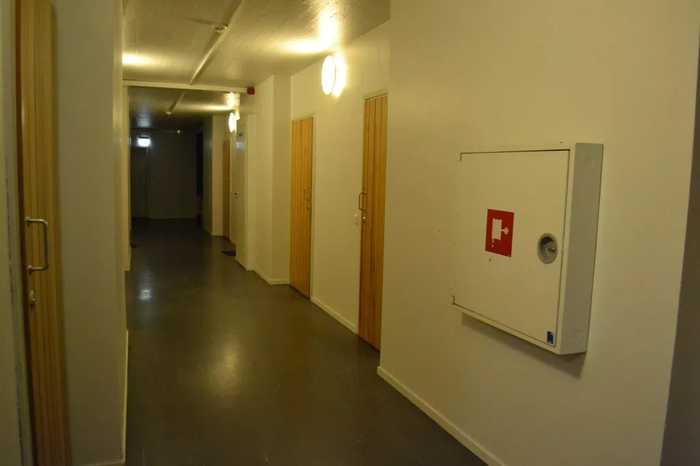 Коридор ведущий к кухне.