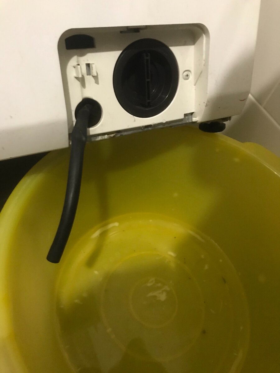 Слив воды со стиральной машины