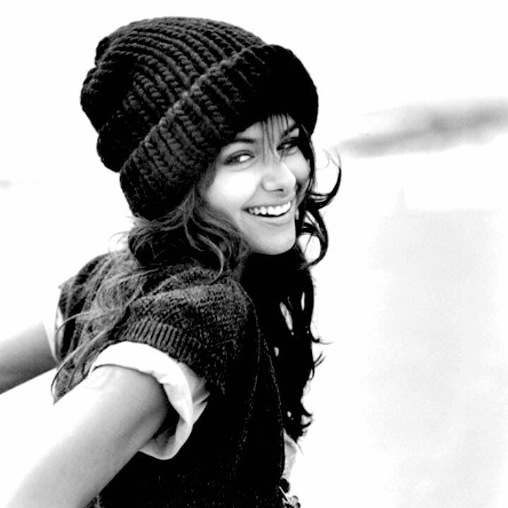 улыбнитесь незнакомцу пусть помечтает. улыбки незнакомым людям. улыбнись незнакомцу. футболка улыбнись. 25 июня день дарения улыбок незнакомым людям.