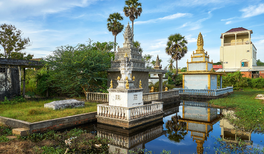 сами кладбища