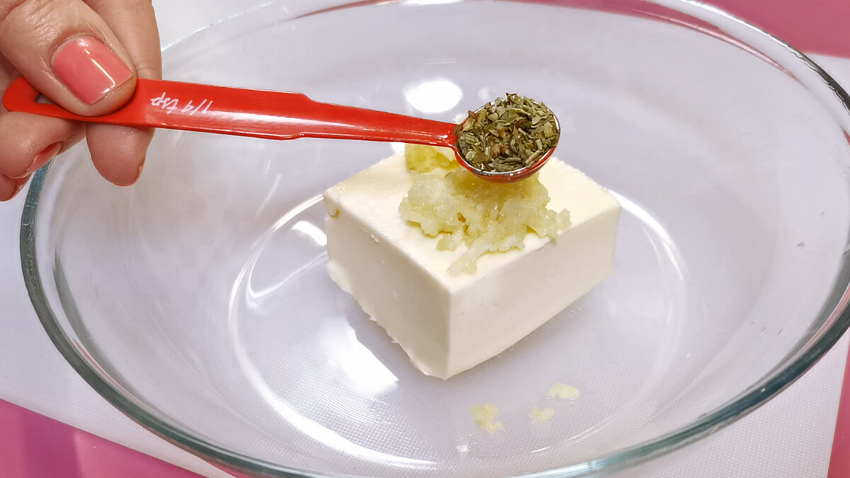 Чесночное масло с прованскими травами