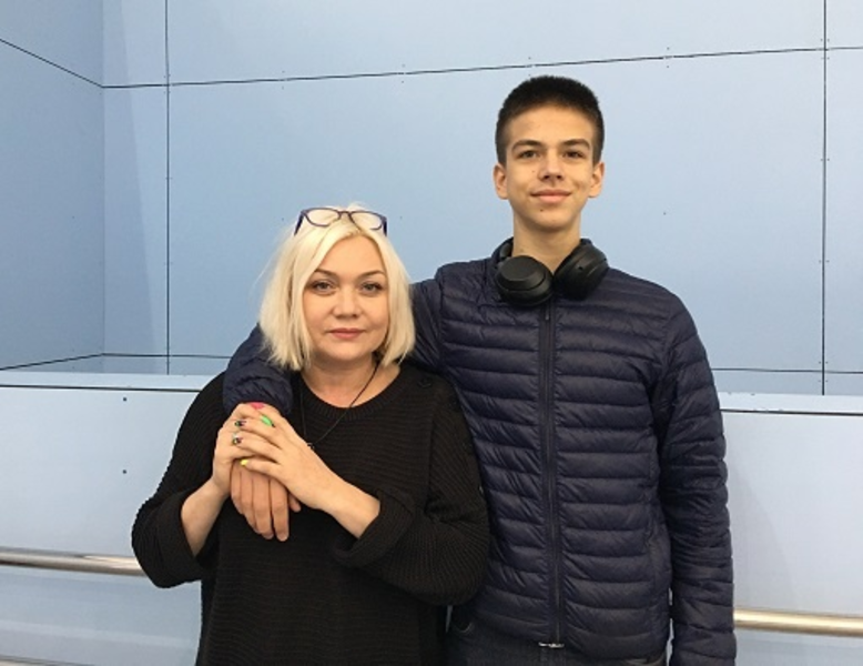 Петр Гуменник и Вероника Дайнеко, к которой он ушел от Алексея Мишина. К счастью, секты у Алексея Николаевича нет