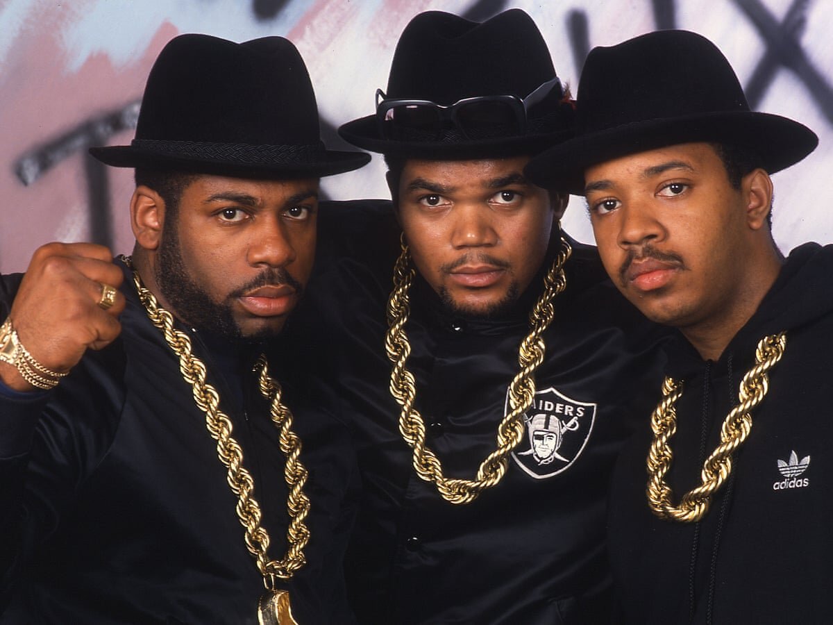 фото: https://www.theguardian.com/music/musicblog/2017/feb/01/run-dmc-10-of-the-best