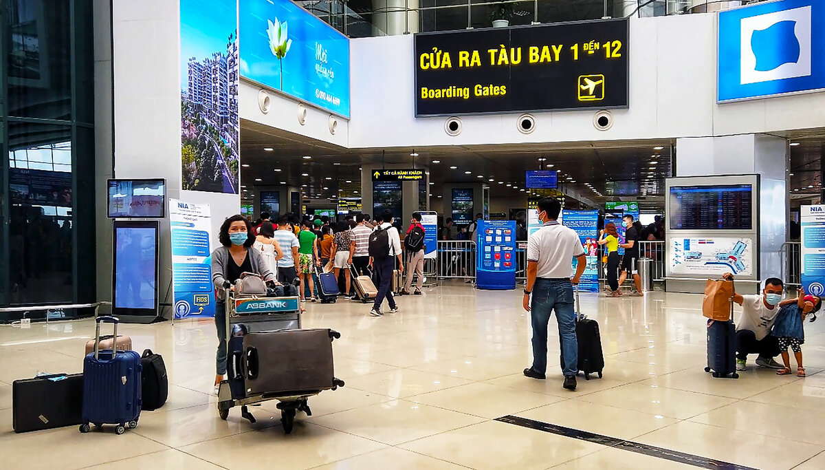 Внутренний терминал аэропорта в г. Ханой, Вьетнам 